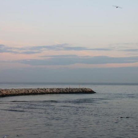 Appart Dans Maison 2 Km De La Plage 卢贝新城 外观 照片